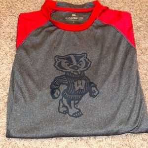 University of Wisconsin Badgers mens long sleeve shirt mens size Large